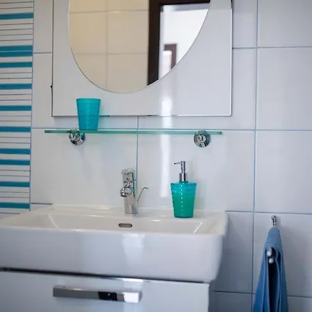 In With Terrace, Air Conditioning, Wi-fi, Washing Machine Apartment