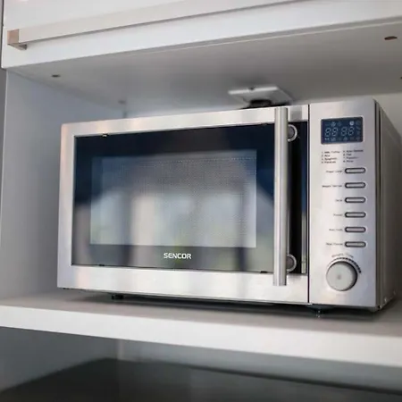 Apartment In With Terrace, Air Conditioning, Wi-fi, Washing Machine *